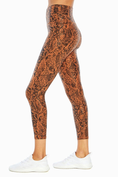 Zobha Women's Addison Printed Shape Optimizing Capri Legging, Griffin Camo,  L 